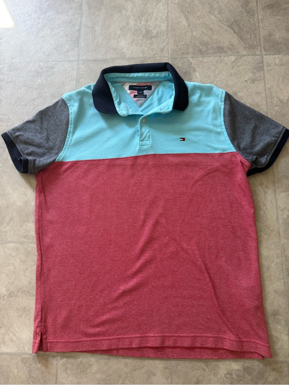 Tommy Hilfiger Men’s Colorblock Polo — size L